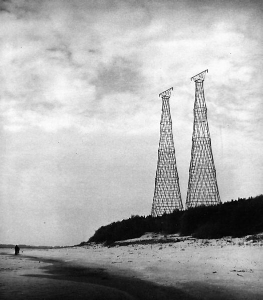 Torres de Shújov sobre el río Oká (1989)