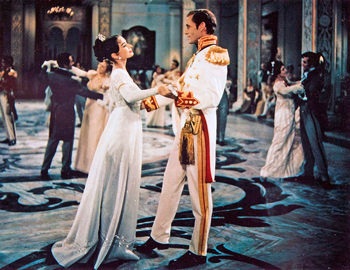 'Guerra y paz', 1956. La película de Paramount Pictures con Mel Ferrer y Audrey Hepburn como protagonistas.
