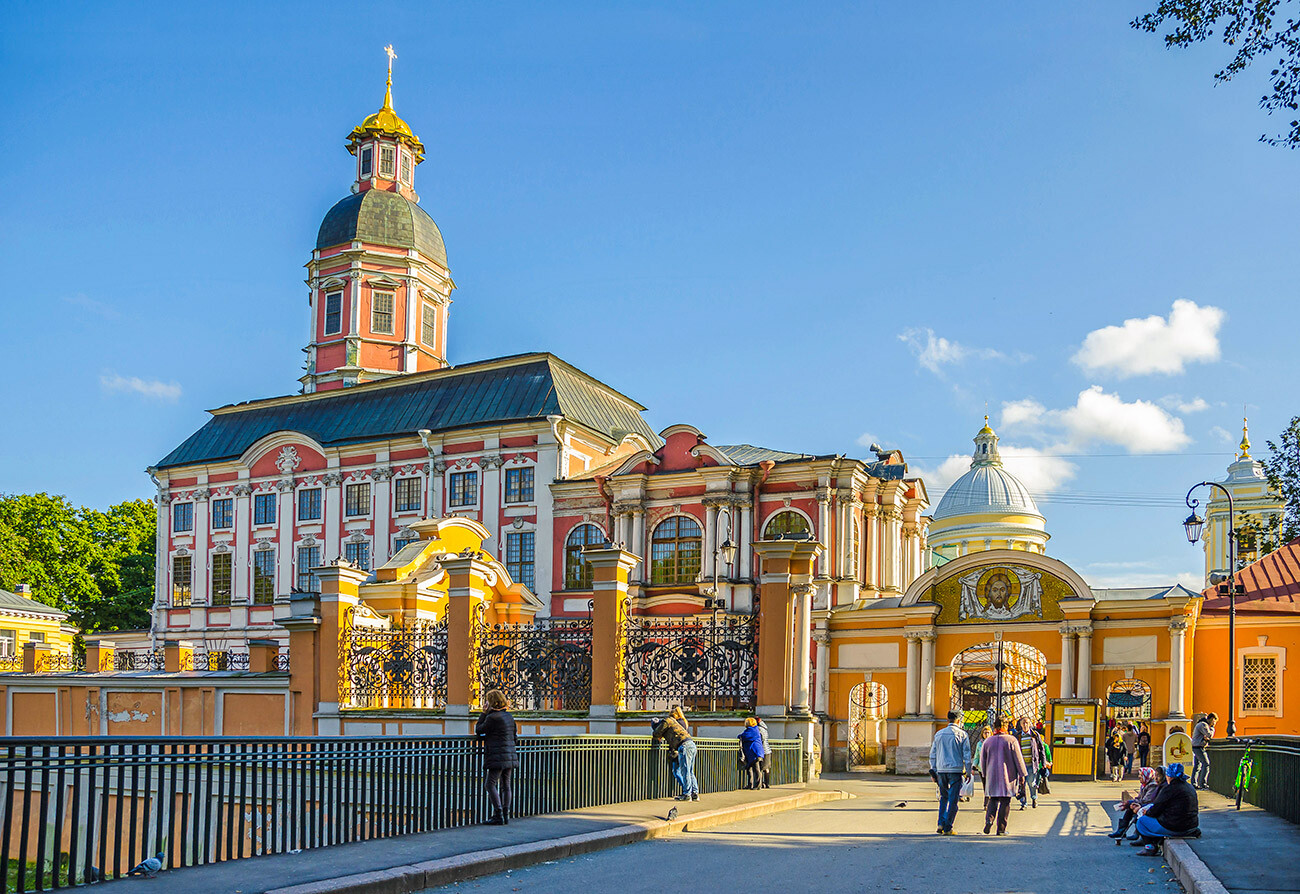 Gereja Blagoveshchenskaya di Lavra Aleksandr Nevsky.