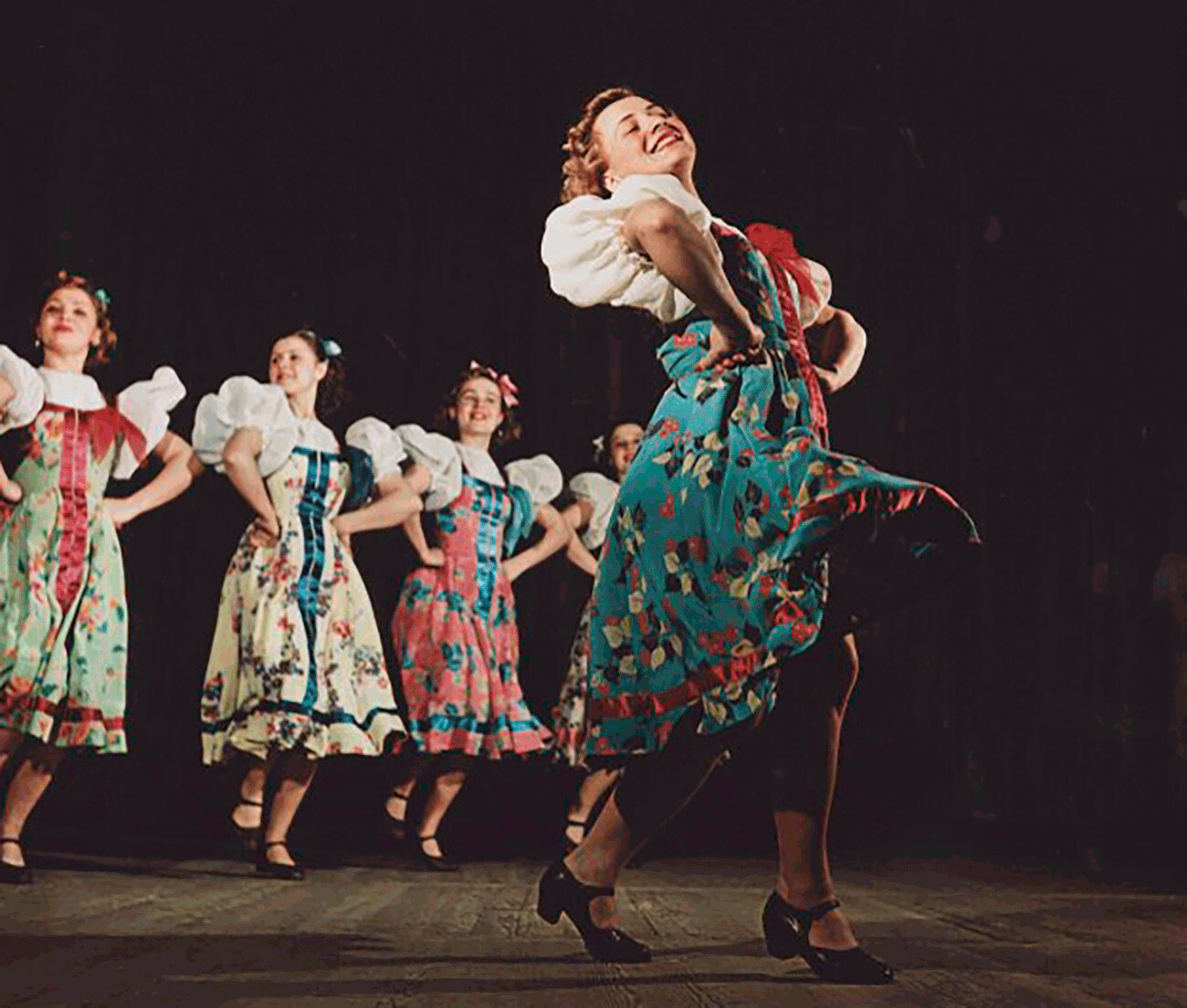 Conjunto de danza folclórica de la URSS

