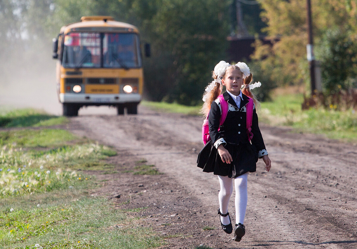 How Kids Go Back To School In Faraway Places Of Russia (PHOTOS ...