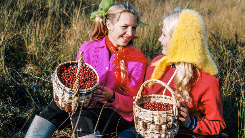 Golden fall through the lenses of SOVIET photographers (PHOTOS) - Vimarsana News