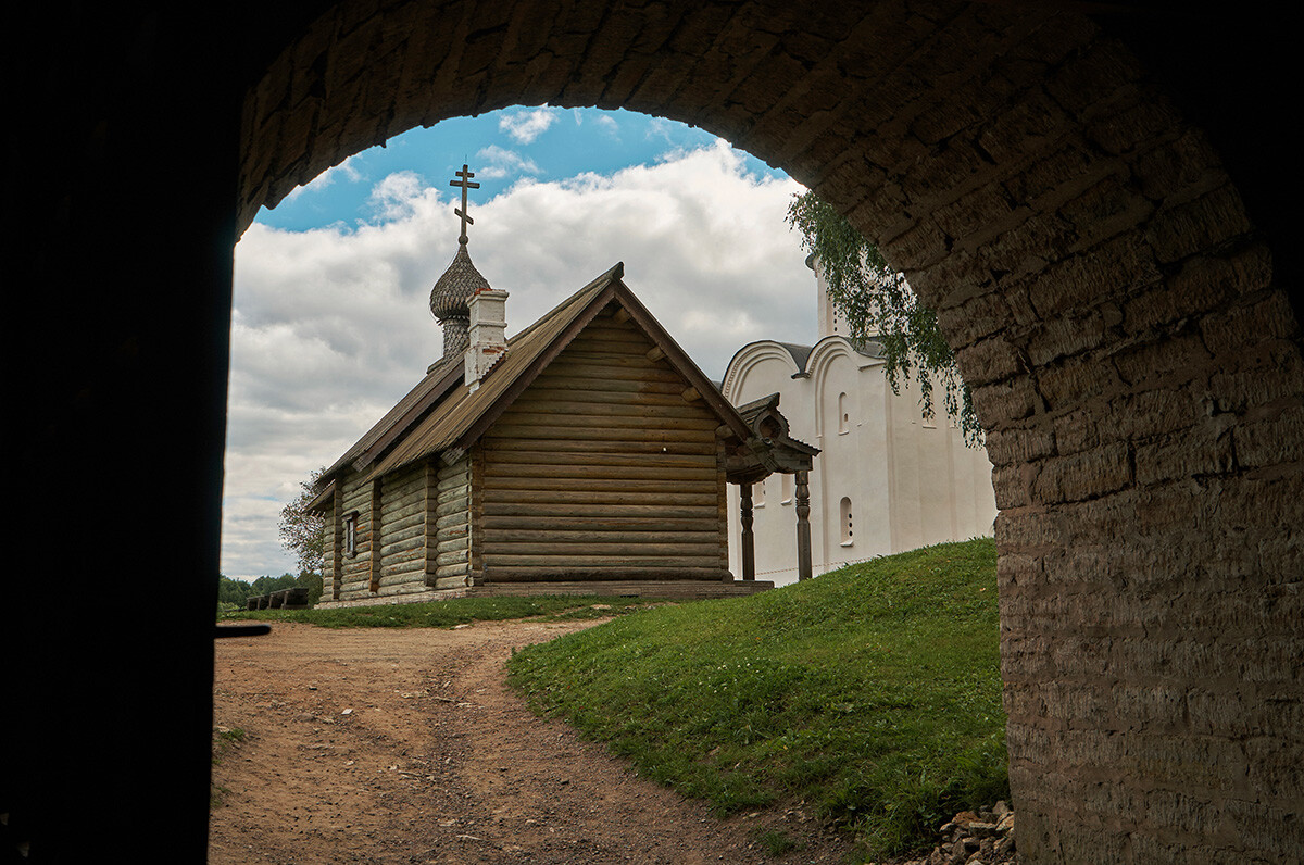 Заповедник старая ладога. Музей заповедник Старая Ладога. Село Старая Ладога. Малышева гора Старая Ладога. Музеи заповедник Старая Ладога Калязина.