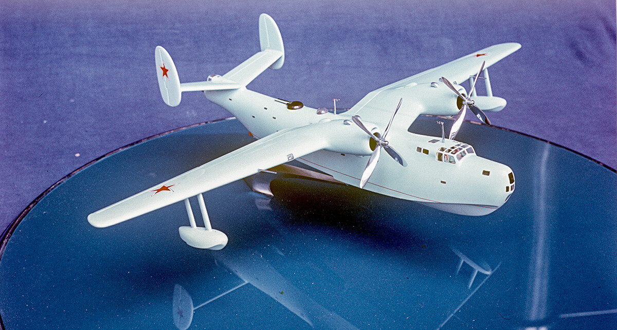 Модел авиона Бе-6.