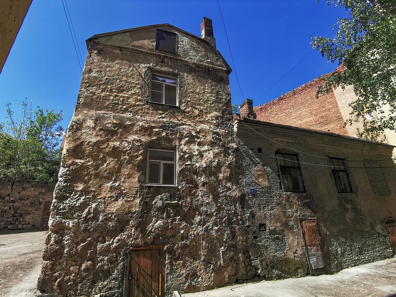 Најстарија стамбена зграда у Виборгу зидана од гранитних крупних облутака, 16. век.