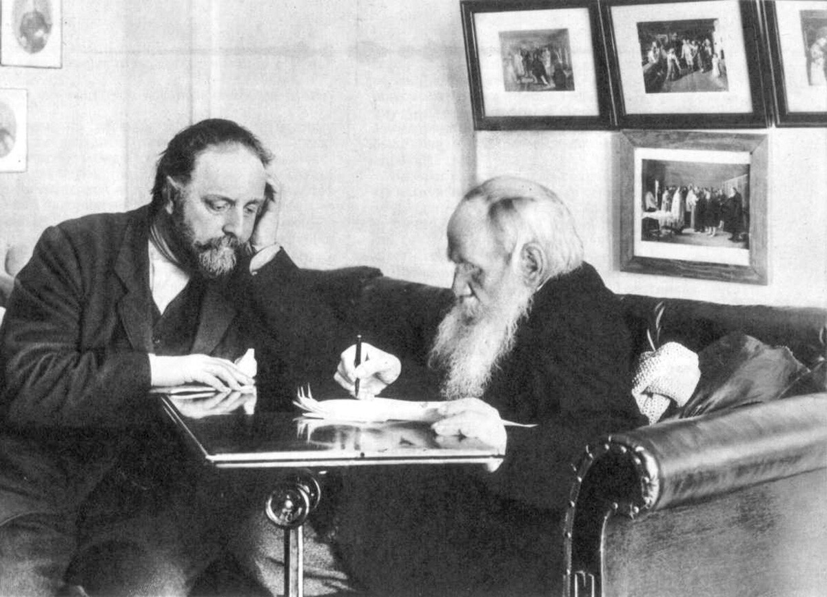 Leo Tolstoy with his friend Vladimir Chertkov, who probably introduced him to vegetarianism