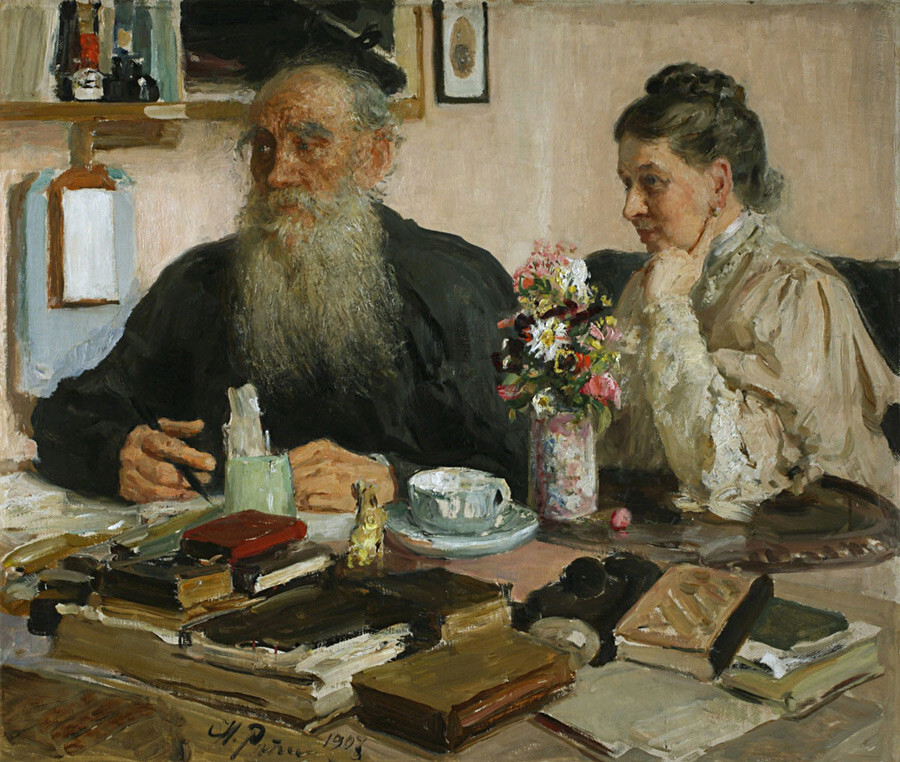   Л.Н. Толстой със брачната половинка му С.А. Толстая 