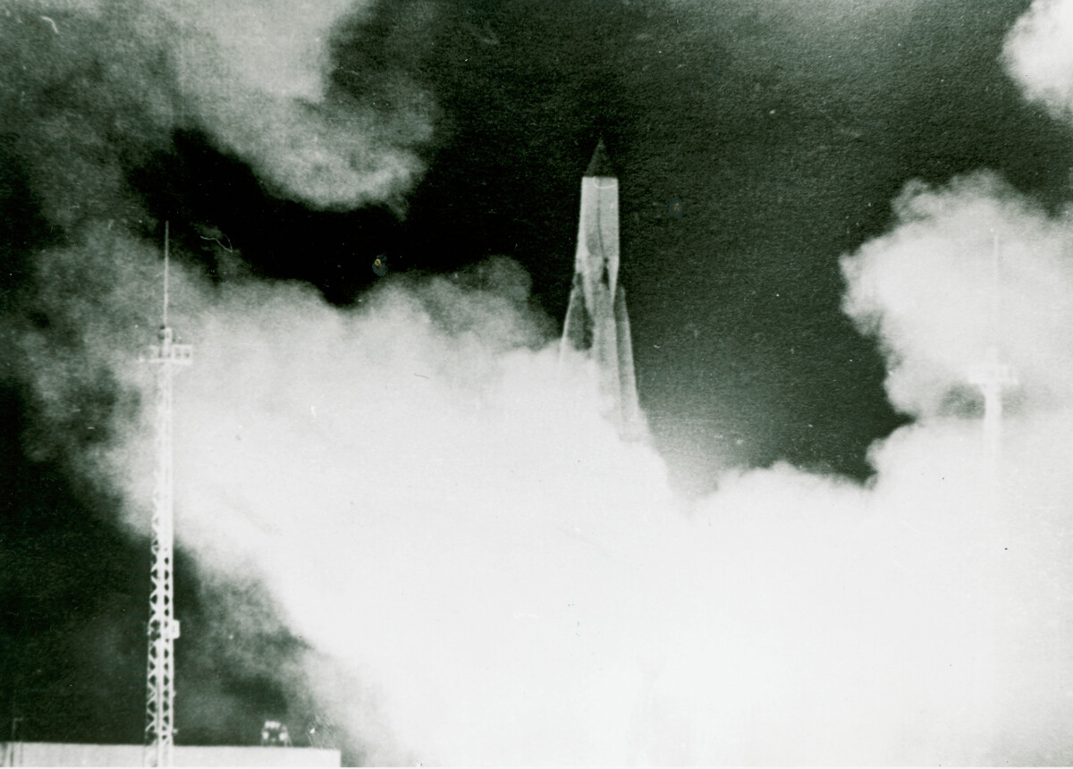 Kazahstanska SSR. Izstrelitev vesoljskega plovila Sputnik-1 s kozmodroma Bajkrnur