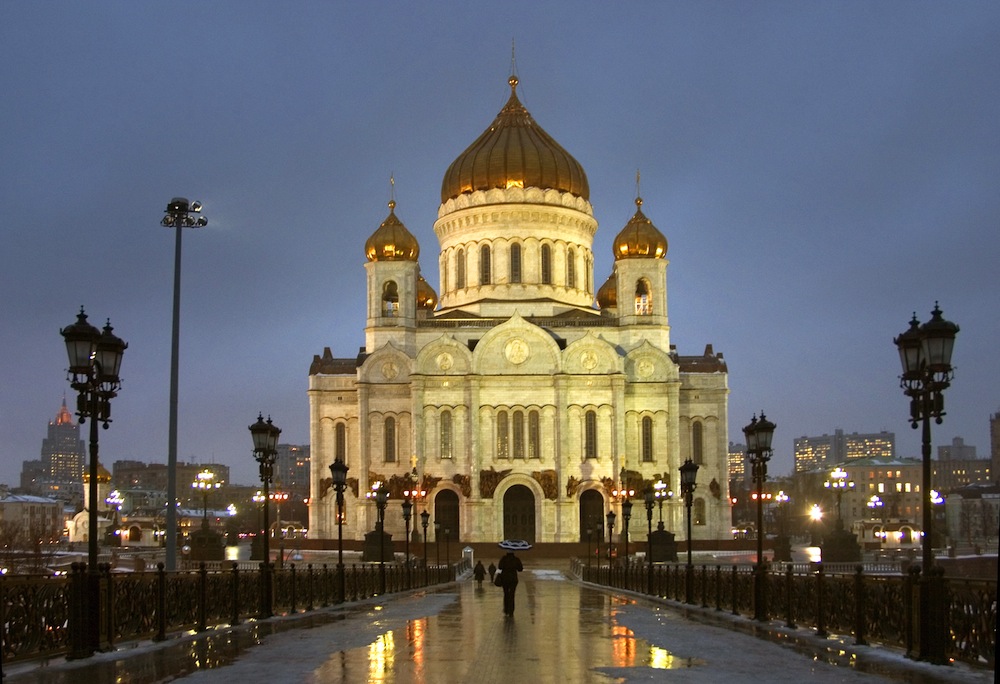 The sanctification of the new cathedral took place in August 2000.