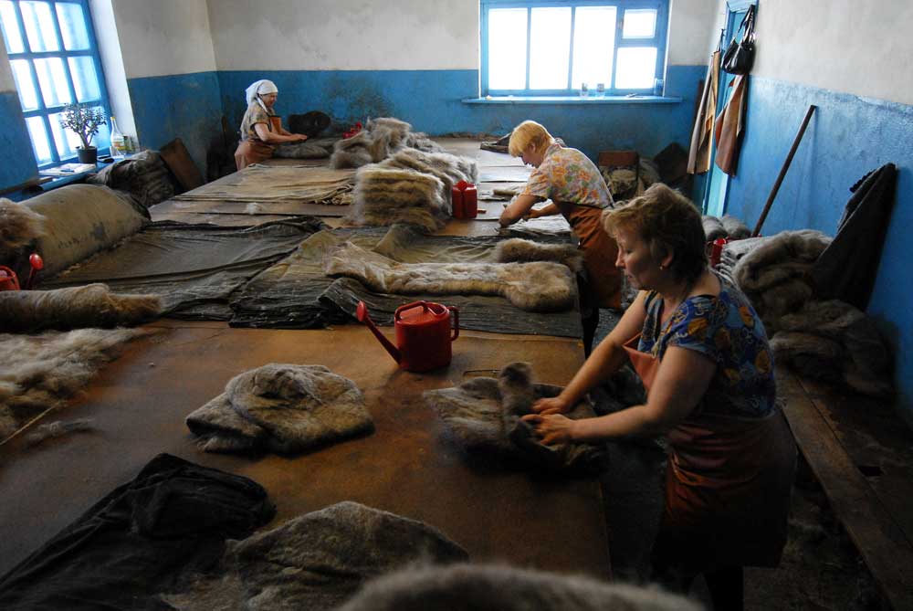ロシア伝統のフェルトのブーツ、ワーレンキは冬の寒い時期に履かれる。