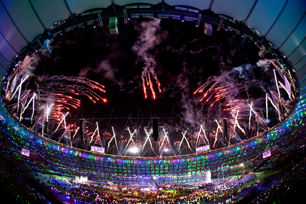 Feux d&#039;artifice lors de la cérémonie de clôture des 14e Jeux paralympiques d&#039;été de Londres.