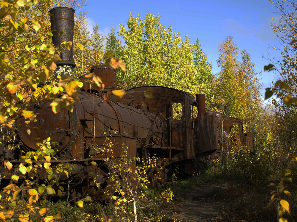 Le travail a été essentiellement réalisé à l'aide de locomotives prérévolutionnaires qui manquaient de puissance. Onze locomotives construites entre 1904 et 1907 étaient sur place, ainsi que près de 80 wagons.