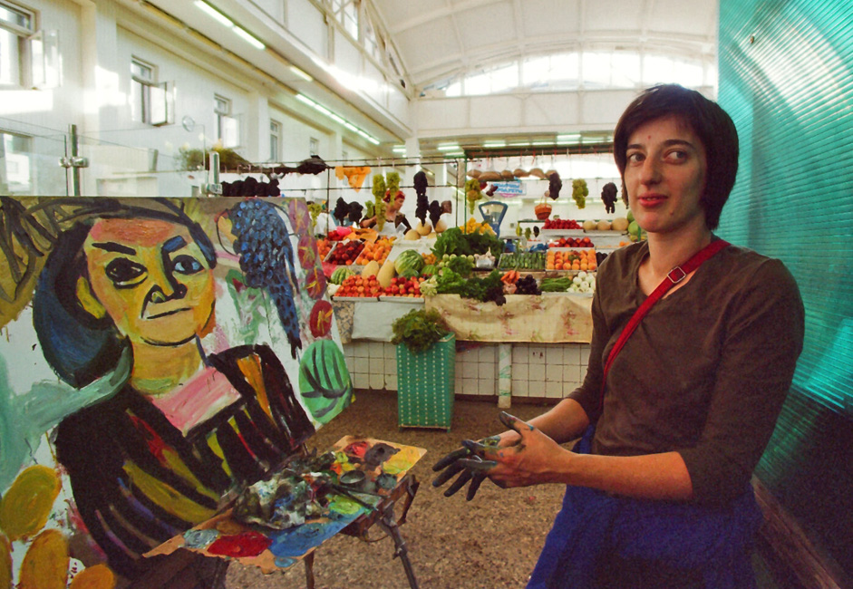 Cette brève exposition a été organisée par Evgenia Golant, membre de l'Union des artistes depuis 2003.