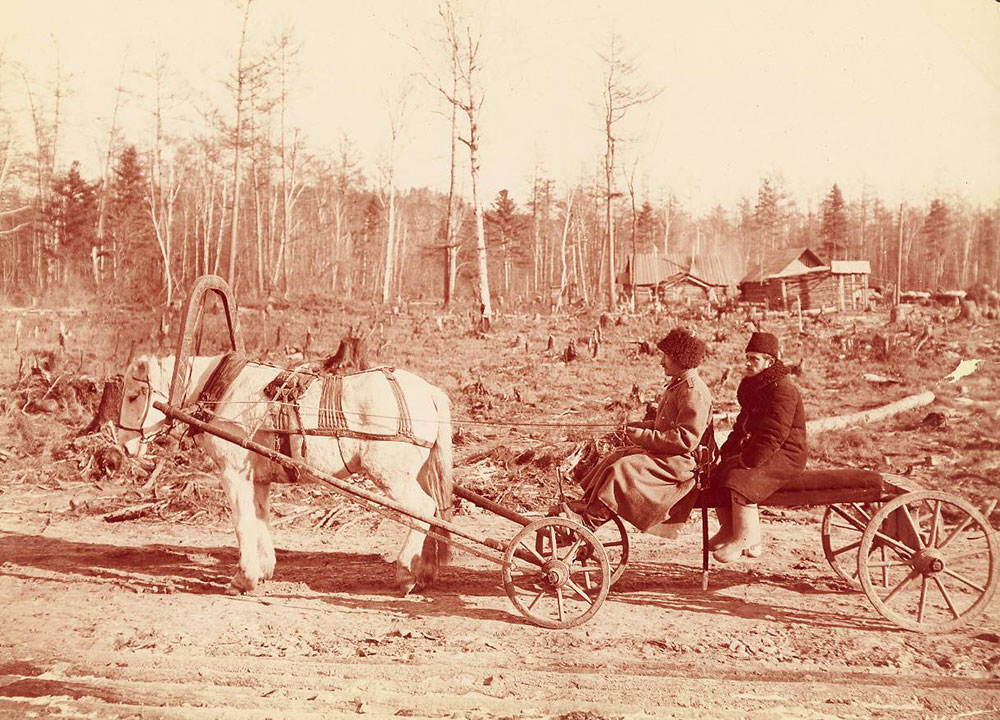 In 1894-1896, artist and photographer William Henry Jackson was commissioned by the World Transport Committee to travel the length of the under-construction railway, leaving behind more than 25,000 still images. / Such carts are used by contractors during construction of the railway in Eastern Siberia