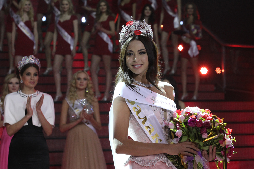 Der landesweite Schönheitswettbewerb “Miss Russia” weitet sich geografisch immer mehr aus. Dieses Jahr fanden Vorrunden in 80 russischen Regionen statt. An den Castings beteiligten sich über 50.000 Anwärterinnen.