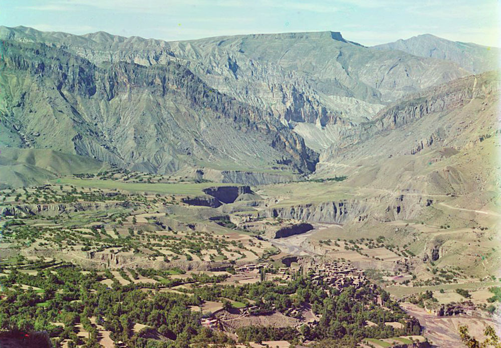 Der Name Dagestan kommt aus den Turksprachen und bedeutet soviel wie „Land der Berge“. / In den Bergen Dagestans