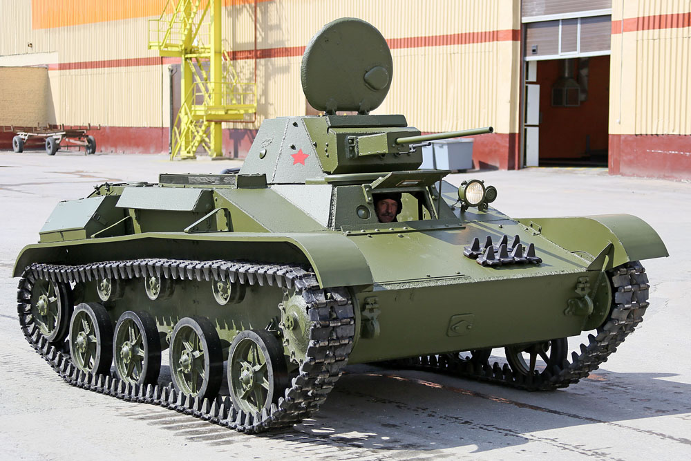 Tank T-60 berperan besar dalam Perang Patriotik Raya. T-60 digunakan untuk keperluan mengintai, menarik, dan latihan perang.