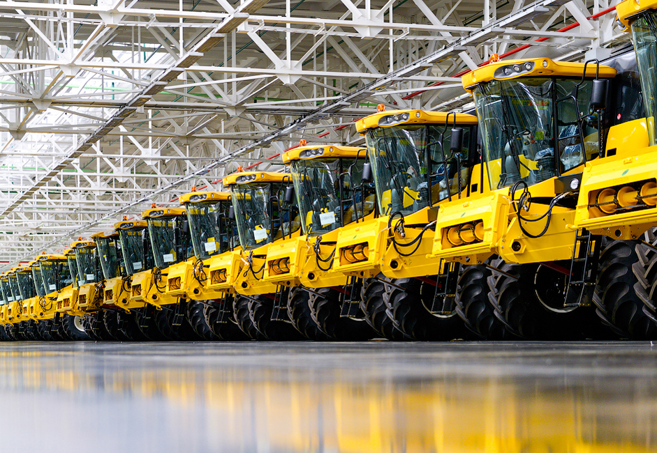 7/8. Мегафабрика је 2010. почела да производи возила за пољопривреду и изградњу путева под брендом CNH (Case New Holland).