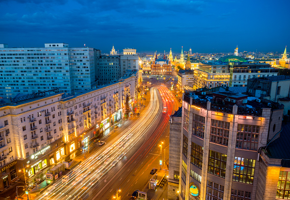 Тверски е друг престижен район в столицата на Русия, който се появява в класацията на осмо място. Експертите заключават, че тези, които са се преместили в Москва, най-често стават жертви на престъпниците. Офиси и бизнес центрове също са ставали сцена на грабежи.