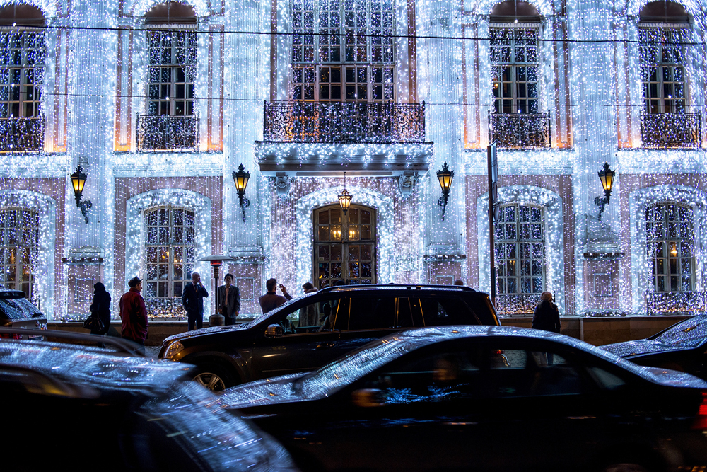I kuće su poput dvoraca od leda. Uživajte u zimskim praznicima u Moskvi!