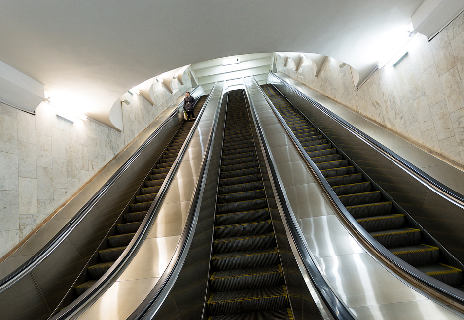 Of the 9 stations in the Samara metro, only 3 are equipped with escalators.