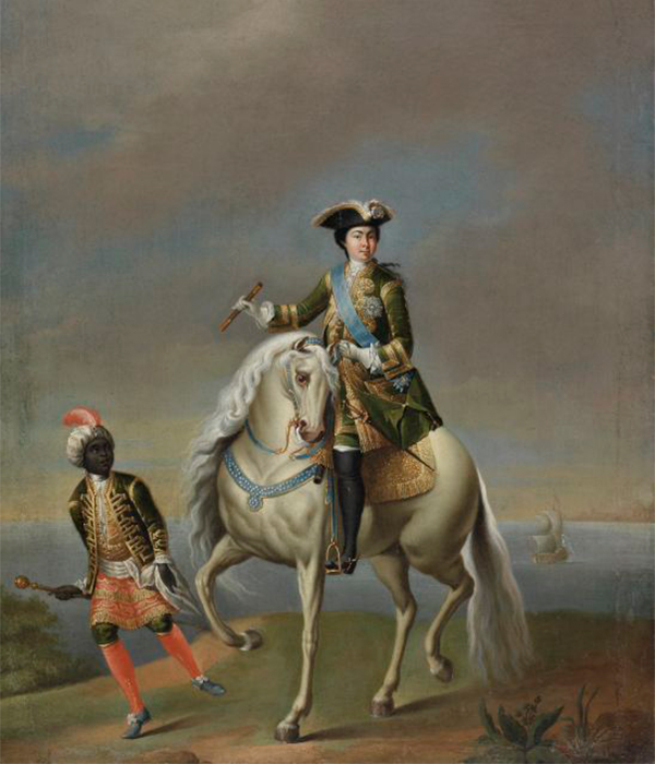 　男性用の正装の制服を着て白馬に乗る女帝エカチェリーナ。皇后を描いたものとしてはユニークで変わったものだ。/ アフリカ人の召使いを伴う女帝エカチェリーナ1世の乗馬姿の肖像、ゲオルク・グルート、18世紀半ば。