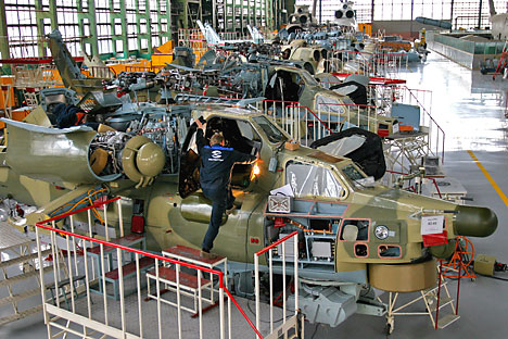 MI-28N, Helikopter “Pemburu Malam” buatan Rusia di aula pameran Rosvertol Co.