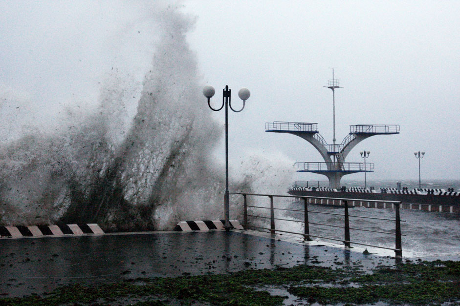 Typhoon Goni lashes facilities belonging to Russia's Pacific Fleet in Vladivostok on Aug. 26, 2015. 