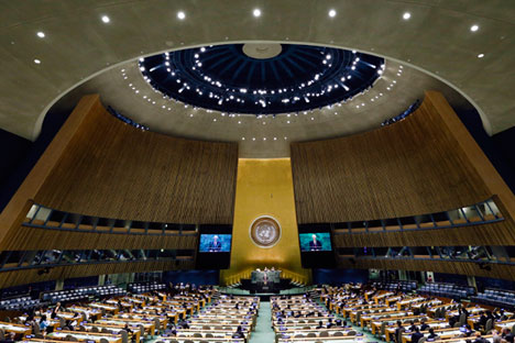 Majelis Umum PBB meloloskan resolusi terbaru mengenai Krimea yang menuduh Rusia melakukan pelanggarna HAM.