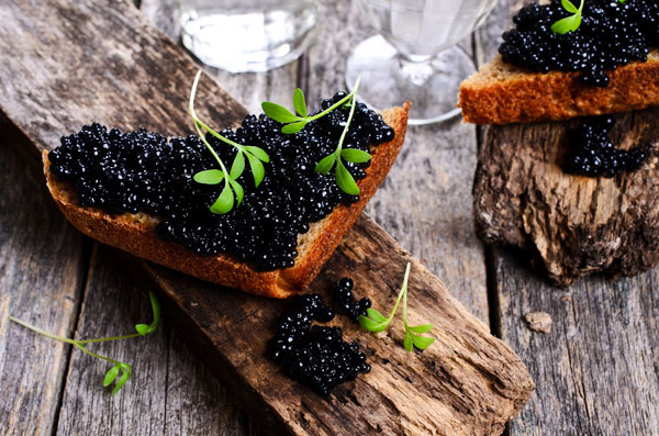 Caviar e doces estão entre os alimentos mais procurados por estrangeiros
