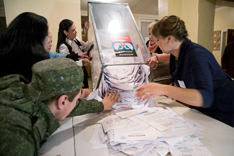 Eleições em Donetsk aconteceriam em 18 de outubro e em Lugansk, em 1º de novembro