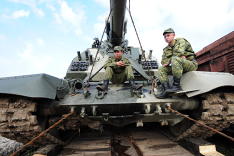 Obuseiro Msta se prepara para exercício militar em Naro-Fominsk, nos arredores de Moscou