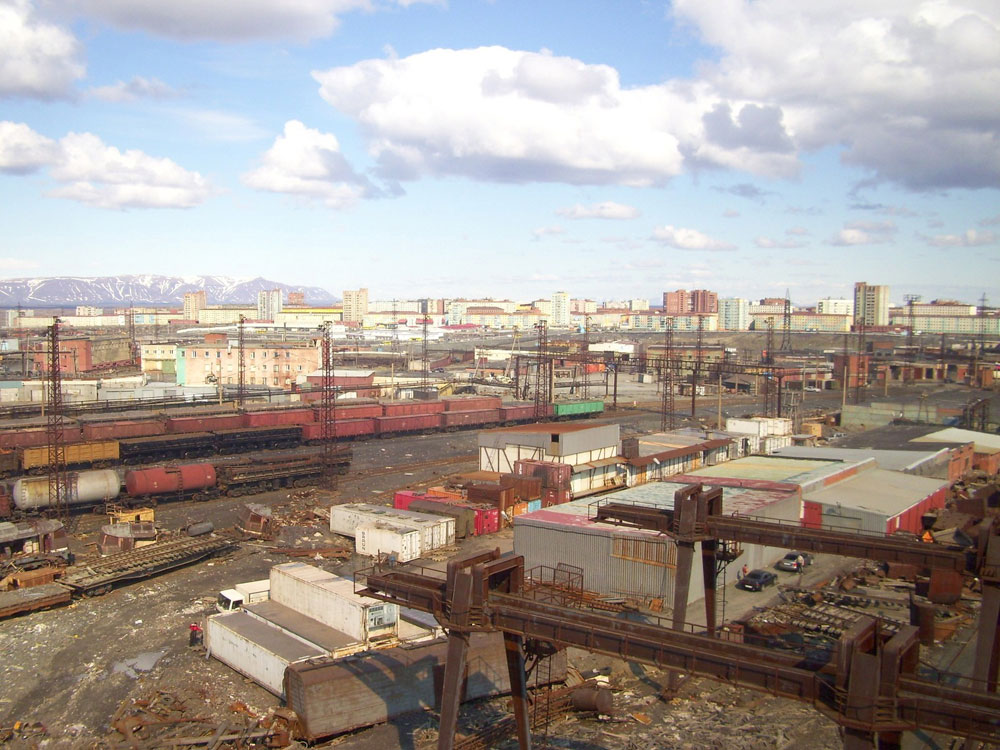  Stalin planned to extend the polar railway to connect the strategically important Norilsk mining enterprise to Moscow, but the plans fell apart after his death in 1953.//A view of  Norilsk