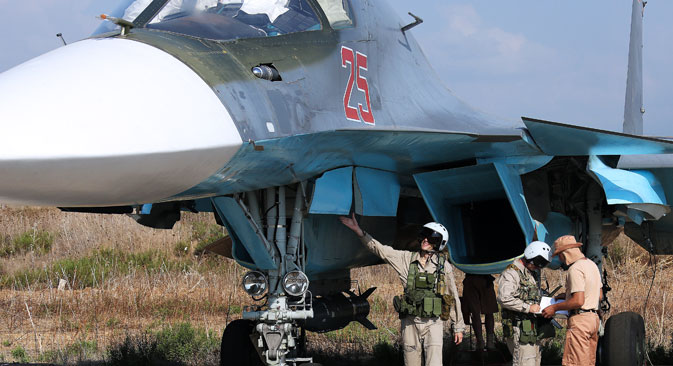 Bombardeiros Su-34 atacaram posições do EI em Latakia