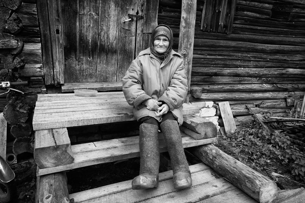 Тверска Карелија е дел од Тверската област и до неа од Москва се стасува за два часа возење. Таму во последниве 500 години живеат Карелите, мал, но горд народ.