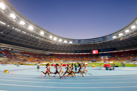 Le 15 août 2013, une épreuve (course 1500m femmes) des Championnats du Monde de l'IAAF au stade Loujniki à Moscou. 