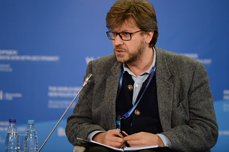 Fyodor Lukyanov, Redaktur Eksekutif Majalah "Rusia dalam Politik Global", berpidato selama pertemuan ke-11 Klub Diskusi Internasional Valdai di Sochi.