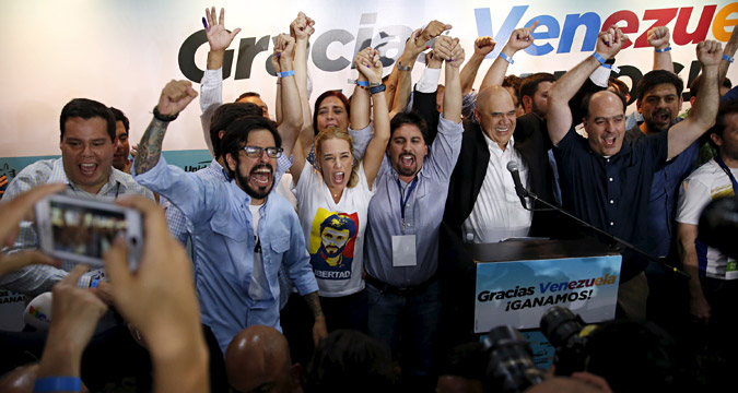 Pela primeira vez em 16 anos, o chavismo foi derrotado nas urnas