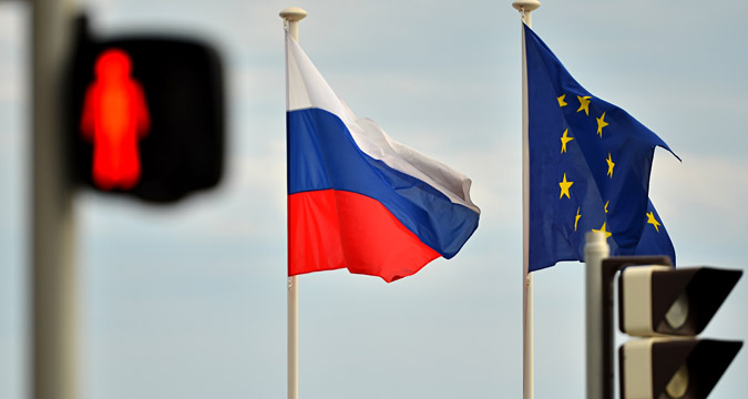 The European Union has automatically extended sanctions against Russia until July 31, 2016.
