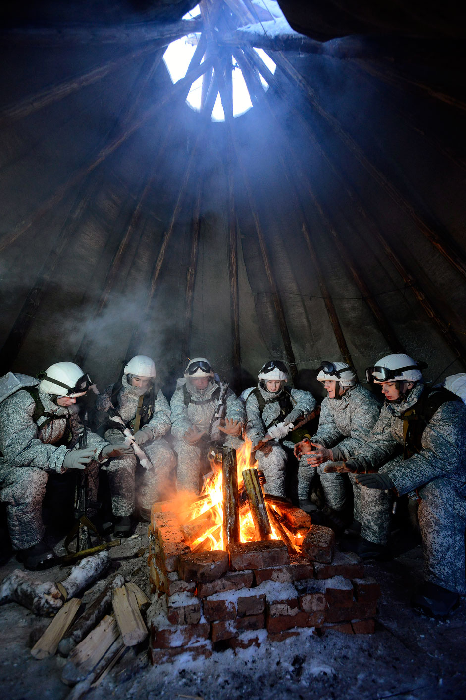 Во текот на воените вежби на 80 Арктичка посебна моторизирана стрелечка бригада, формирана како дел од Здружената стратешка команда на Северната флота. Новата единица е стационирана во селото Алакурти, Мурмански регион, Русија. 