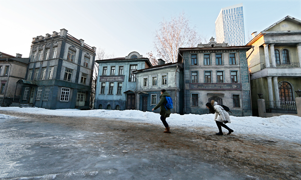 Visitors walk on the artificial scenery by old Moscow where director general of the Mosfilm Studios and famous Russian filmmaker Karen Shakhnazarov will be shoot a new screen adaptation of Leo Tolstoy's novel 'Anna Karenina' on territory of the Mosfilm cinema company in Moscow, Russia, 08 February 2016. Shakhnazarov is planing to release a full-length film and television version consisting of eight series. The script is based on Tolstoy's novel 'Anna Karenina' and Vikenty Veresaev's novella 'In the War'. The screen adaptation stars popular Russian actress Elizaveta Boyarskaya as Anna Karenina. Karen Shakhnazarov is planning to finish the film by the end of 2016.