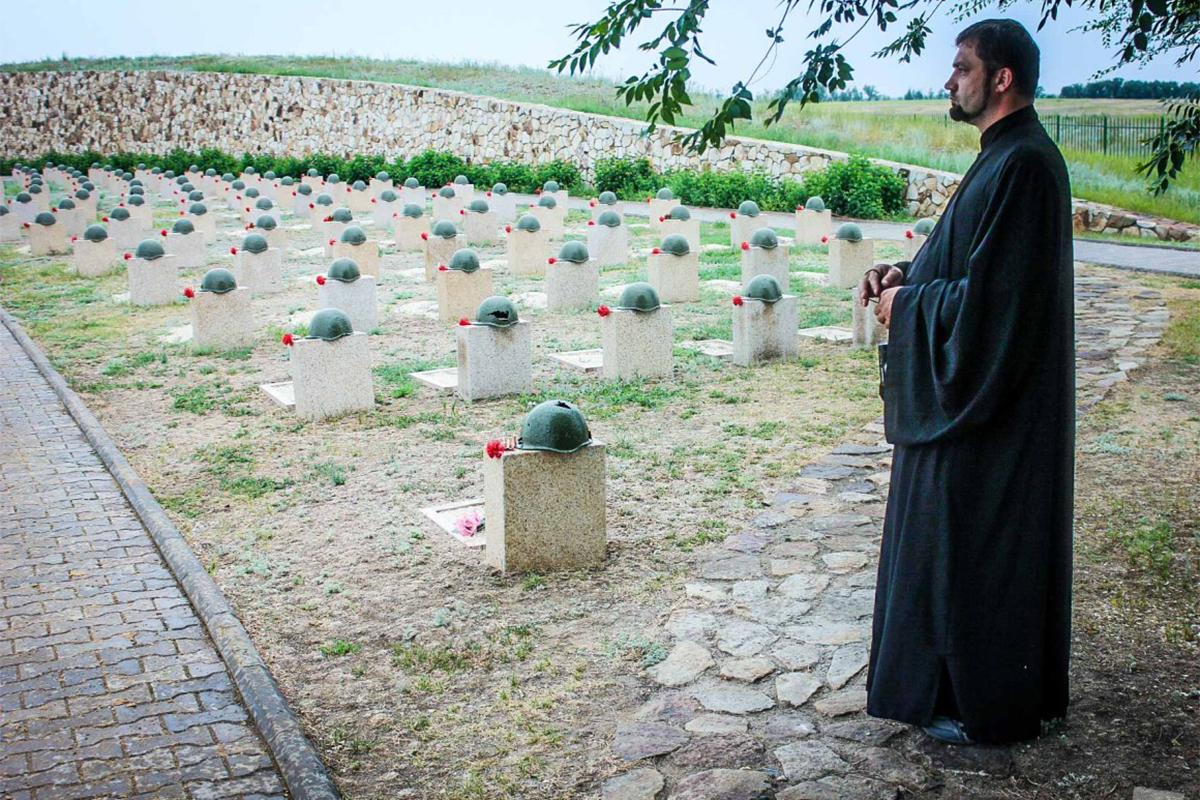 Над 1000 войници, загинали в Битката при Сталинград, са погребани отново на 22 юни 2015 година.
