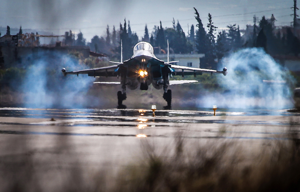 A Sukhoi Su-34 strike fighter landing at the Hmeymim airbase.