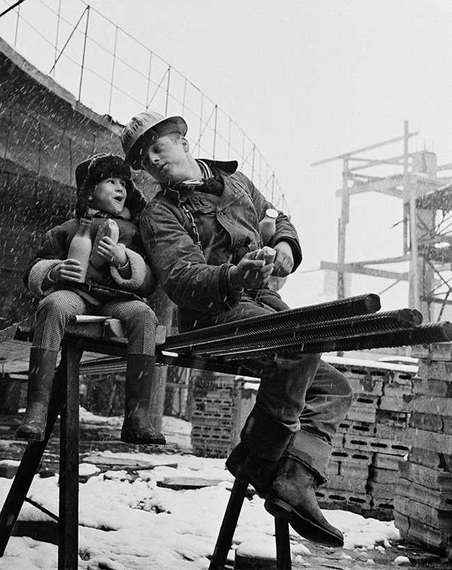 Lunch break on a high-rise construction project, 1964.