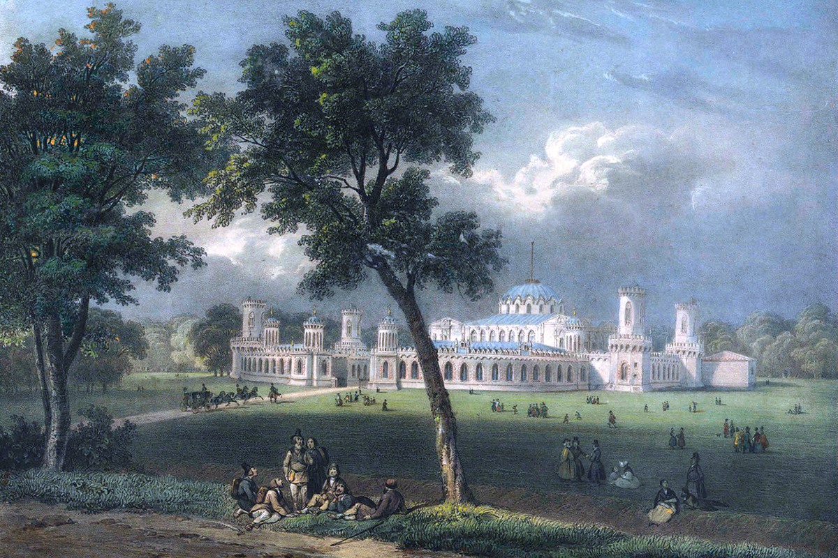 Petrovkjy Palast: Der Palast liegt heute innerhalb Moskaus, befand sich im 18. Jahrhundert jedoch noch außerhalb der Stadtgrenzen. Er wurde von 1775 bis 1782 für Katharina die Große errichtet und war als Übernachtungsort für königliche Reisen von St. Petersburg nach Moskau gedacht. 