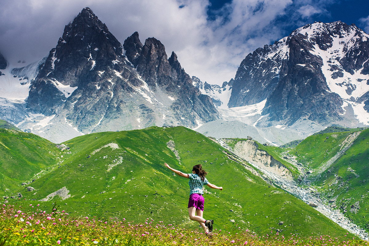 Turisti koji su dovoljno hrabri da posjete Sjevernu Osetiju pronaći će prekrasnu netaknutu prirodu i tradicionalno kavkasko gostoprimstvo.