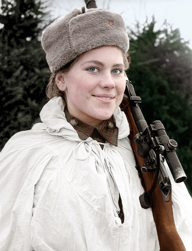 Roza Shanina (1924 – 1945), seorang penembak runduk (sniper) Soviet selama Perang Dunia II.