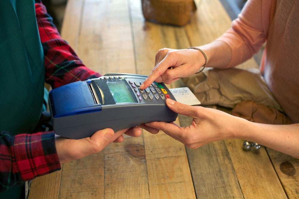 Il 59% della popolazione per pagare i propri acquisti usa con frequenza le carte di credito. 