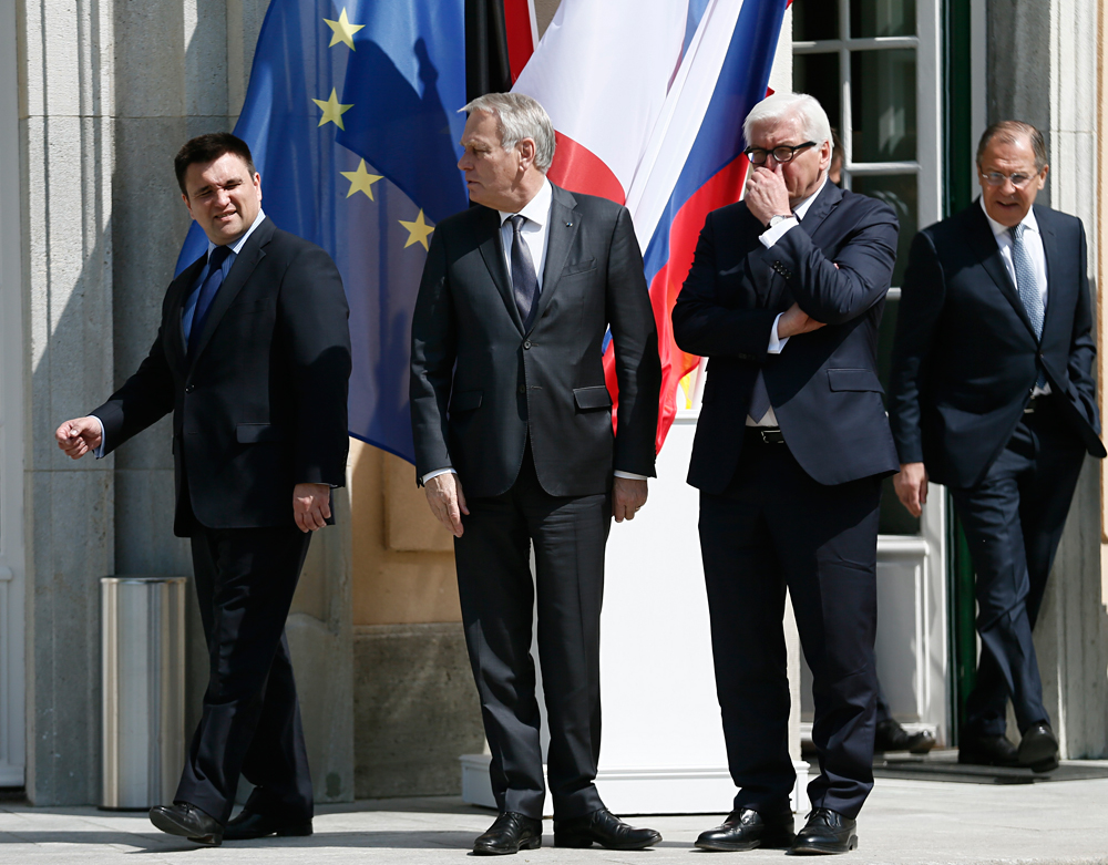 Berlin, Allemagne, le 11 mai 2016. La rencontre des ministres des Affaires étrangères au "format de Normandie". De g. à dr.: Pavlo Klimkin (Ukraine), Jean-Marc Ayrault (France), Frank-Walter Steinmeier (Allemagne) et Sergueï Lavrov (Russie). 