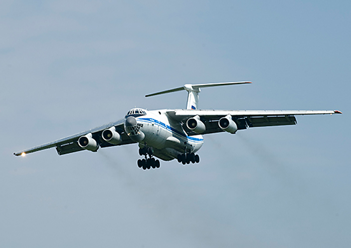 Pesawat angkut militer Rusia Il-76.